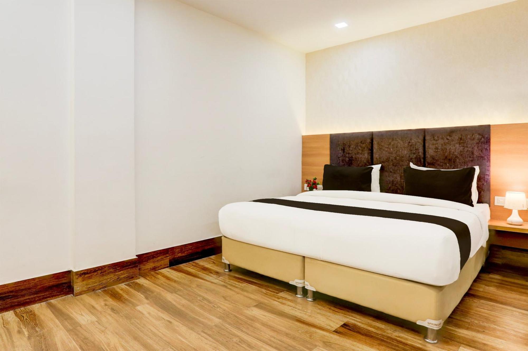 Palette Calista Premium Resort Samalkha Esterno foto