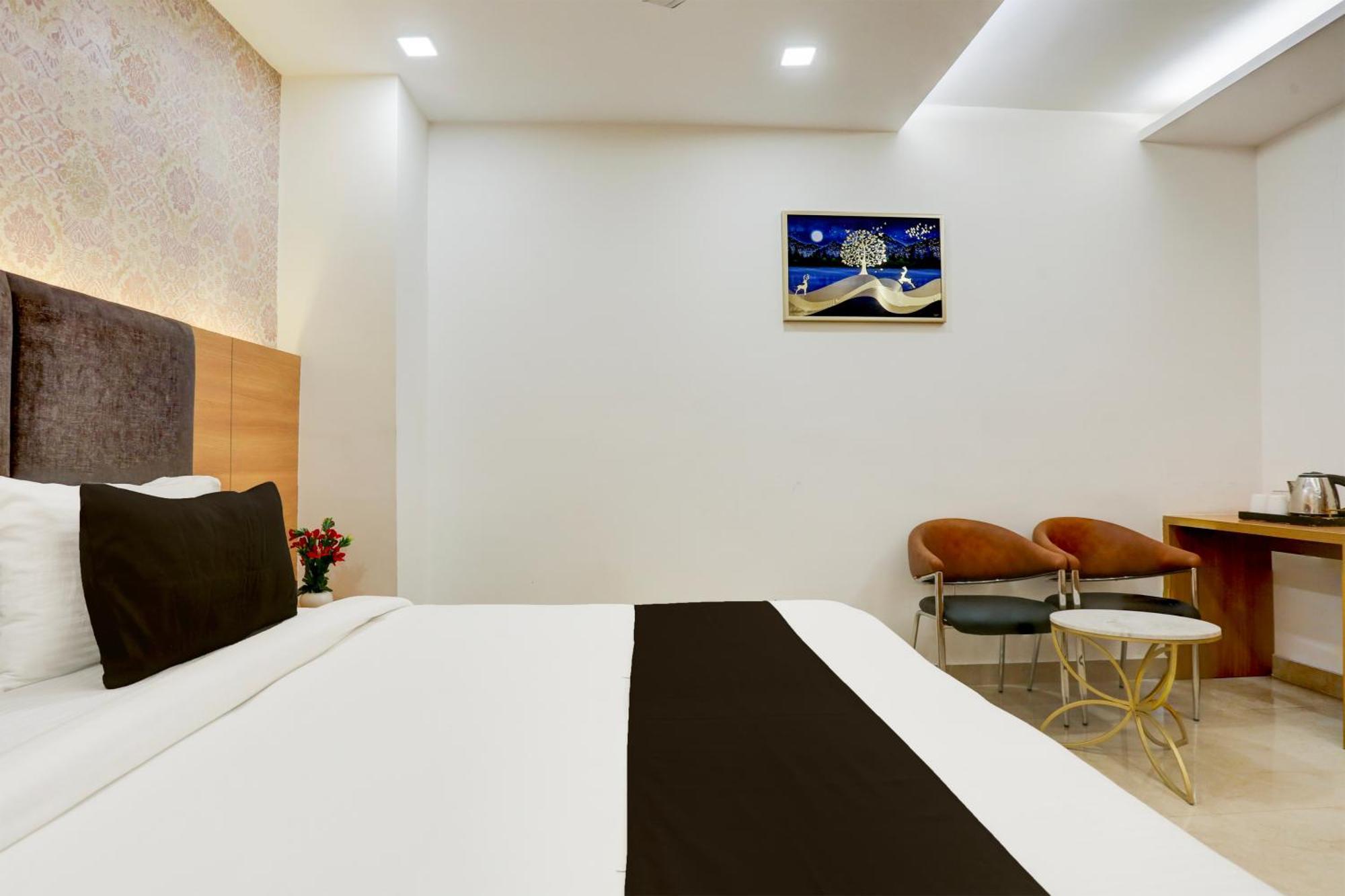 Palette Calista Premium Resort Samalkha Esterno foto